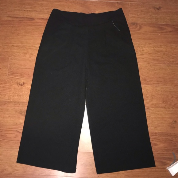 Wide leg midi black pants - Picture 2 of 3